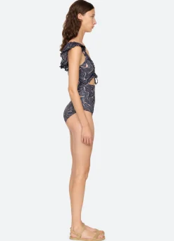 Swimwear><noscript><img width=