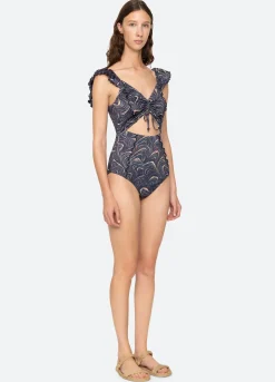 Swimwear><noscript><img width=