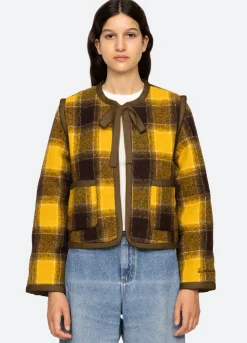 Outerwear><noscript><img width=