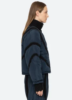 Outerwear><noscript><img width=