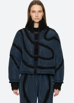 Outerwear><noscript><img width=