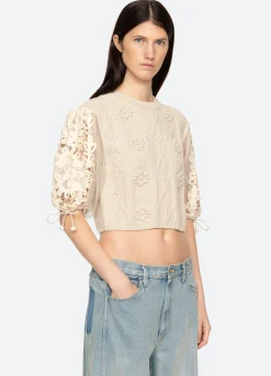 Sweaters|Tops><noscript><img width=
