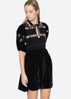 Dresses><noscript><img width=