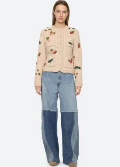 Sweaters|Tops><noscript><img width=