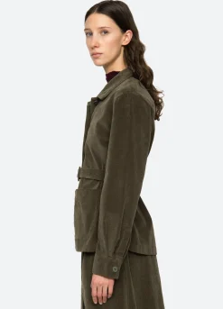 Outerwear><noscript><img width=