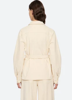 Outerwear><noscript><img width=