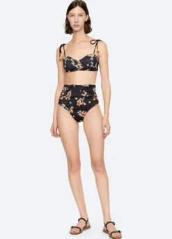 Swimwear><noscript><img width=