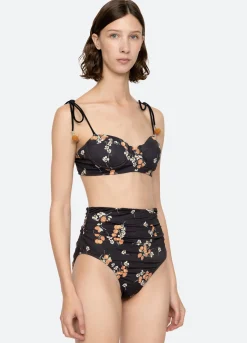 Swimwear><noscript><img width=