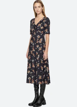 Dresses><noscript><img width=
