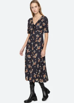 Dresses><noscript><img width=