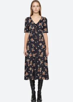 Dresses><noscript><img width=