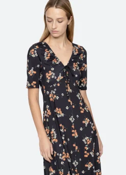 Dresses><noscript><img width=