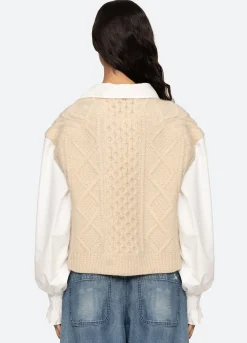 Sweaters|Tops><noscript><img width=