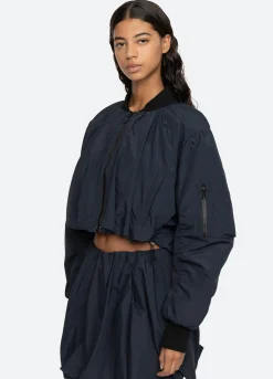 Outerwear><noscript><img width=