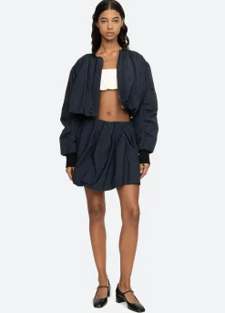 Outerwear><noscript><img width=