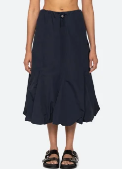 Bottoms><noscript><img width=