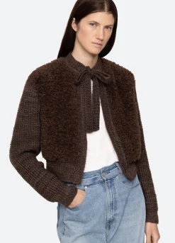 Outerwear><noscript><img width=