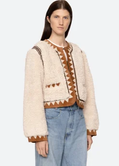 Outerwear><noscript><img width=