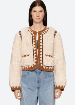Outerwear><noscript><img width=