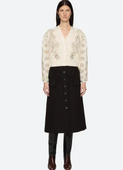 Sweaters|Tops><noscript><img width=