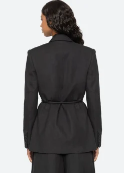 Outerwear><noscript><img width=