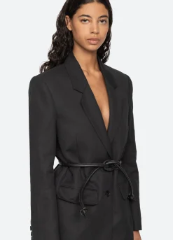 Outerwear><noscript><img width=