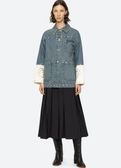 Outerwear><noscript><img width=