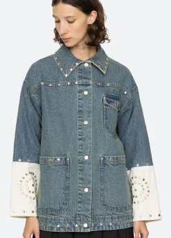 Outerwear><noscript><img width=