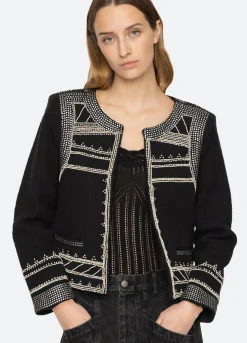 Outerwear><noscript><img width=