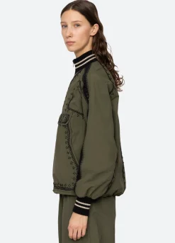 Outerwear><noscript><img width=