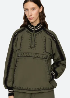 Outerwear><noscript><img width=