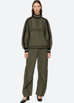 Outerwear><noscript><img width=