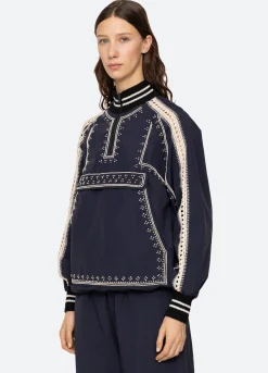 Outerwear><noscript><img width=