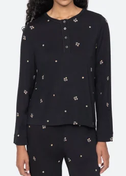 Sleepwear><noscript><img width=