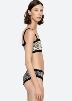 Swimwear><noscript><img width=