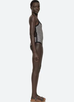 Swimwear><noscript><img width=