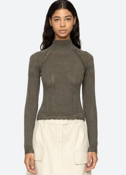 Sweaters|Tops><noscript><img width=