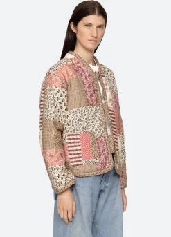Outerwear><noscript><img width=