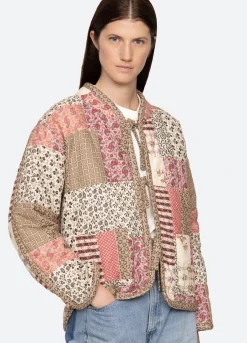 Outerwear><noscript><img width=