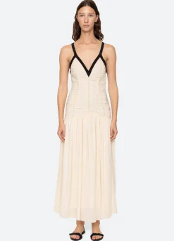 Dresses><noscript><img width=