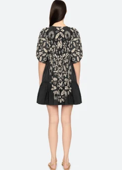 Dresses><noscript><img width=