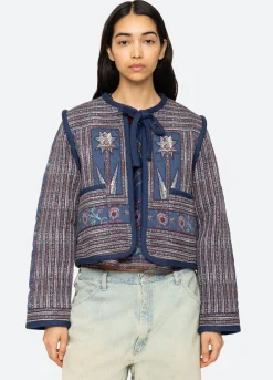 Outerwear><noscript><img width=
