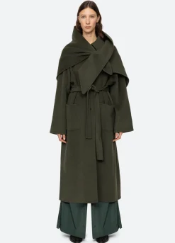 Outerwear><noscript><img width=
